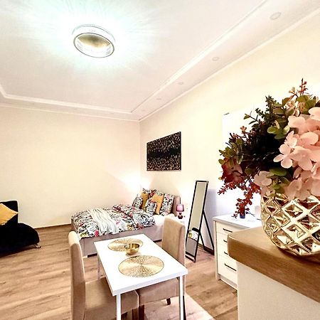 Apartman Gold Budapest Exteriör bild